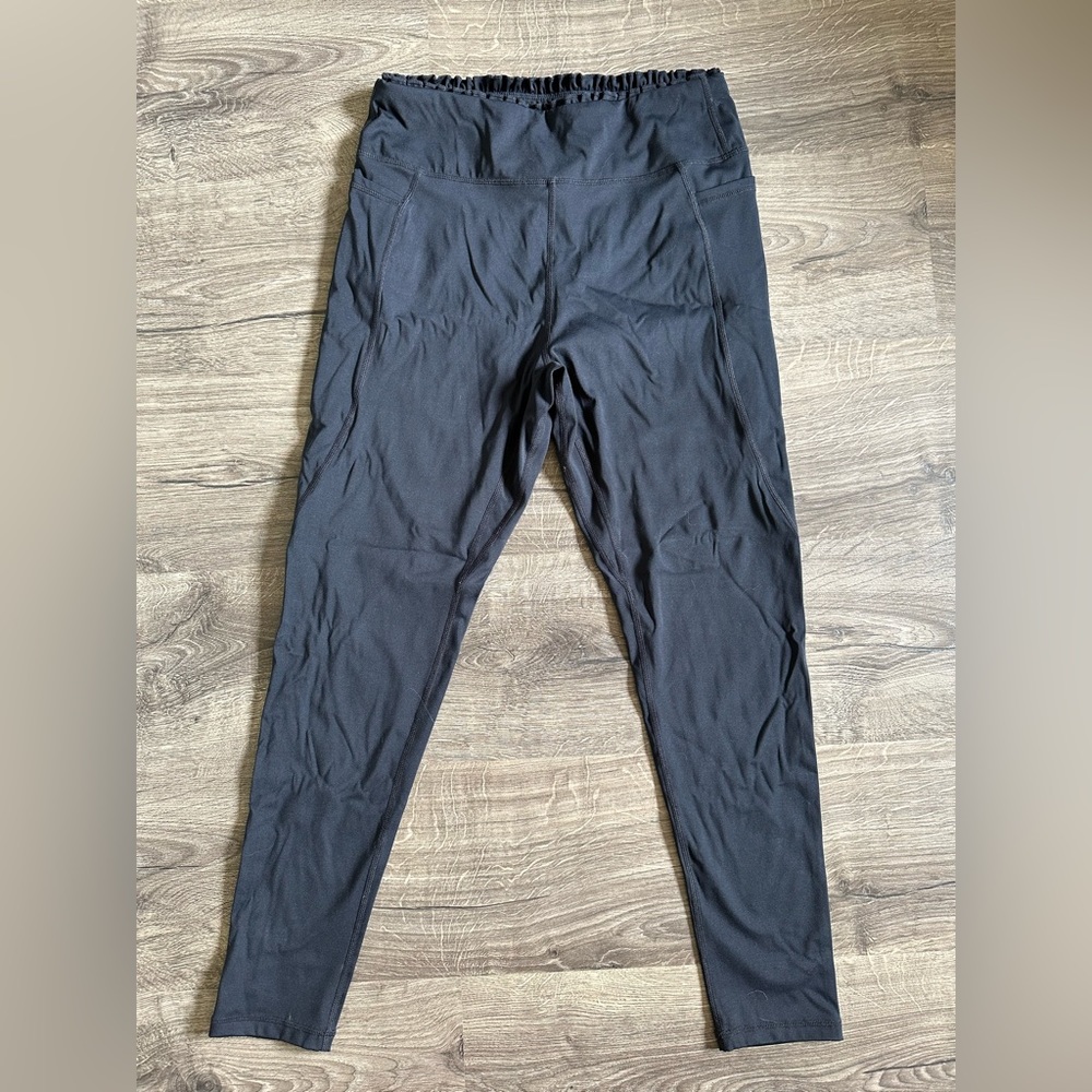 Scallop Waist Line Legging 🖤